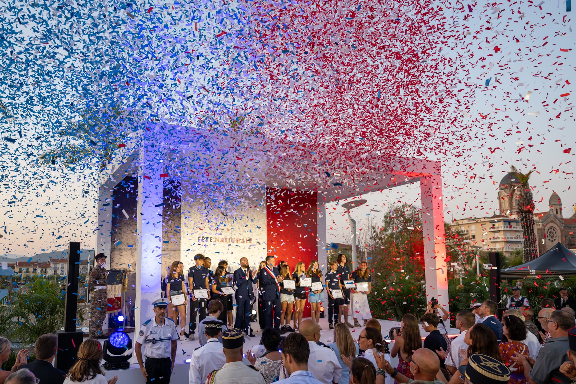 Fête nationale, confettis tricolores — © Franck Cluzel